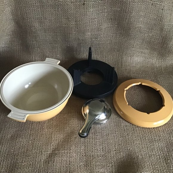 Cast Iron Enamel Fondue Set with Cast Iron Stand - Picture 4 of 6